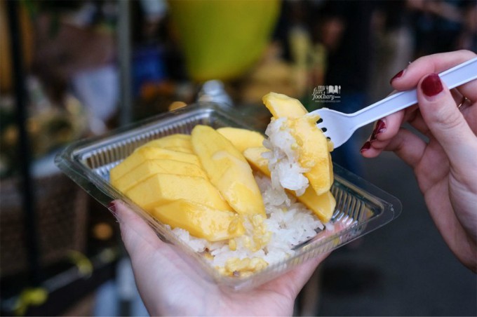 12 m&oacute;n ngon ứa nước miếng ở chợ đ&ecirc;m Bangkok - Ảnh 8.