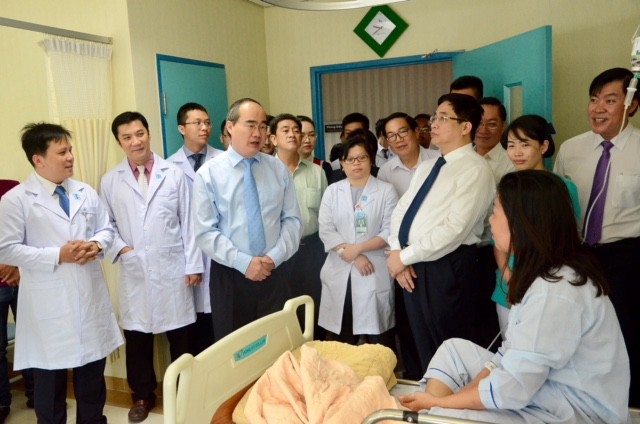 Xứng danh "Thầy thuốc như mẹ hiền"