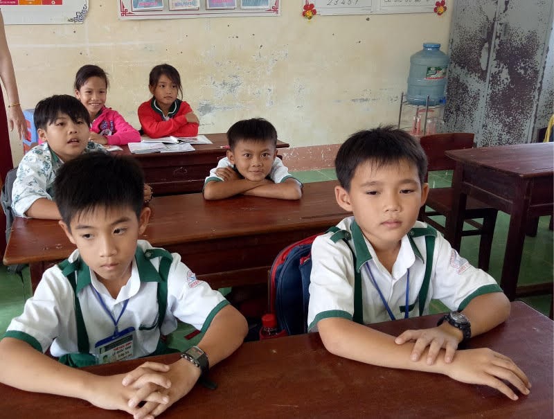 Học sinh lớp 3 trả lại điện thoại và 44 triệu đồng nhặt được