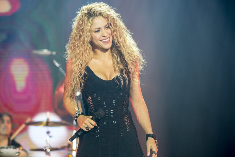 Ca sĩ Shakira trả 25 triệu USD tiền nợ thuế
