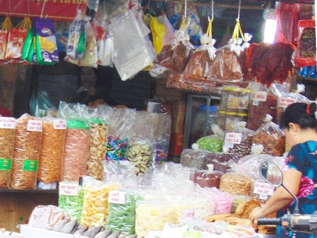 Tết coi chừng khô bò từ thịt heo nái nhuộm màu - Ảnh 1.