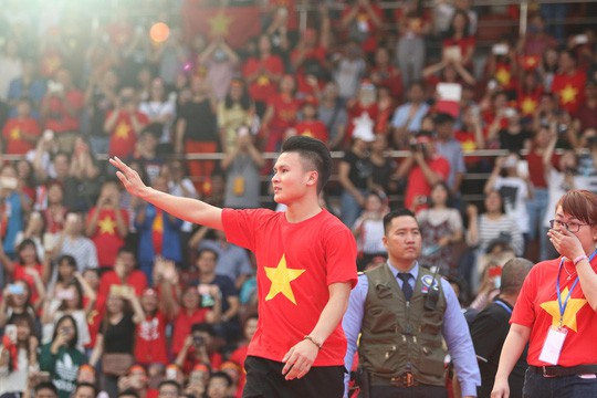 Phá "cổng chào tình, tiền" trước tuyển U23 Việt Nam