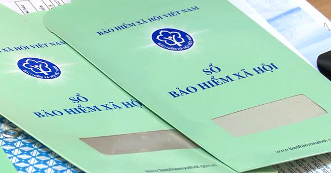Cầm cố sổ bảo hiểm x&atilde; hội c&oacute; vi phạm ph&aacute;p luật? - Ảnh 1.