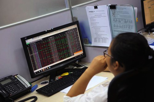 Nh&igrave;n lại những ng&agrave;y đen tối nhất của chứng kho&aacute;n Việt Nam - Ảnh 1.