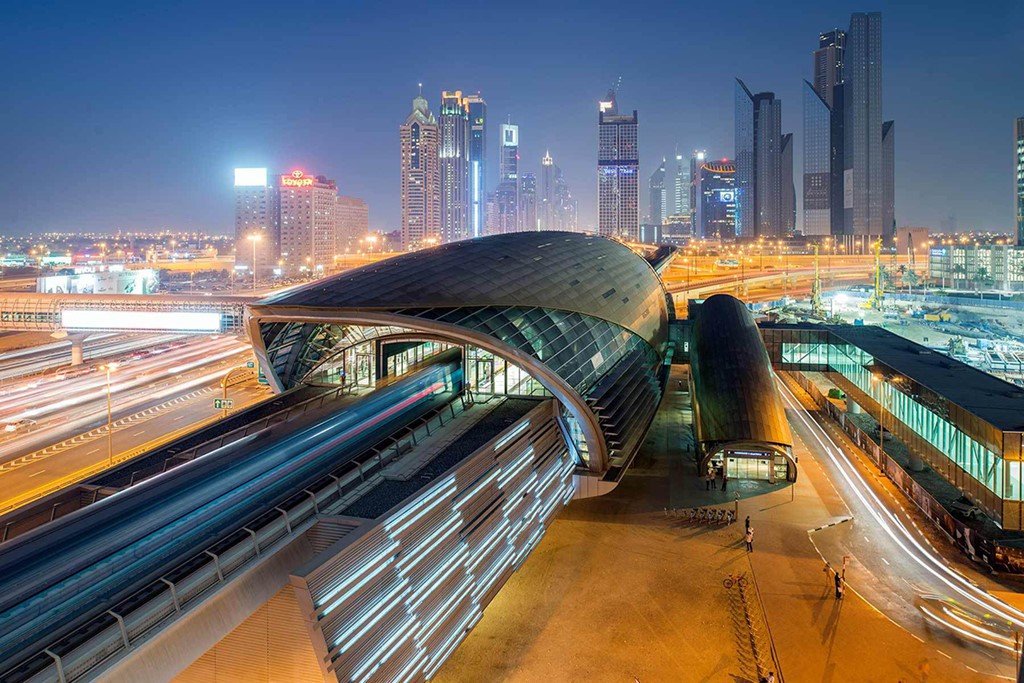 Ngắm tàu đô thị không người lái của Dubai - Ảnh 1.