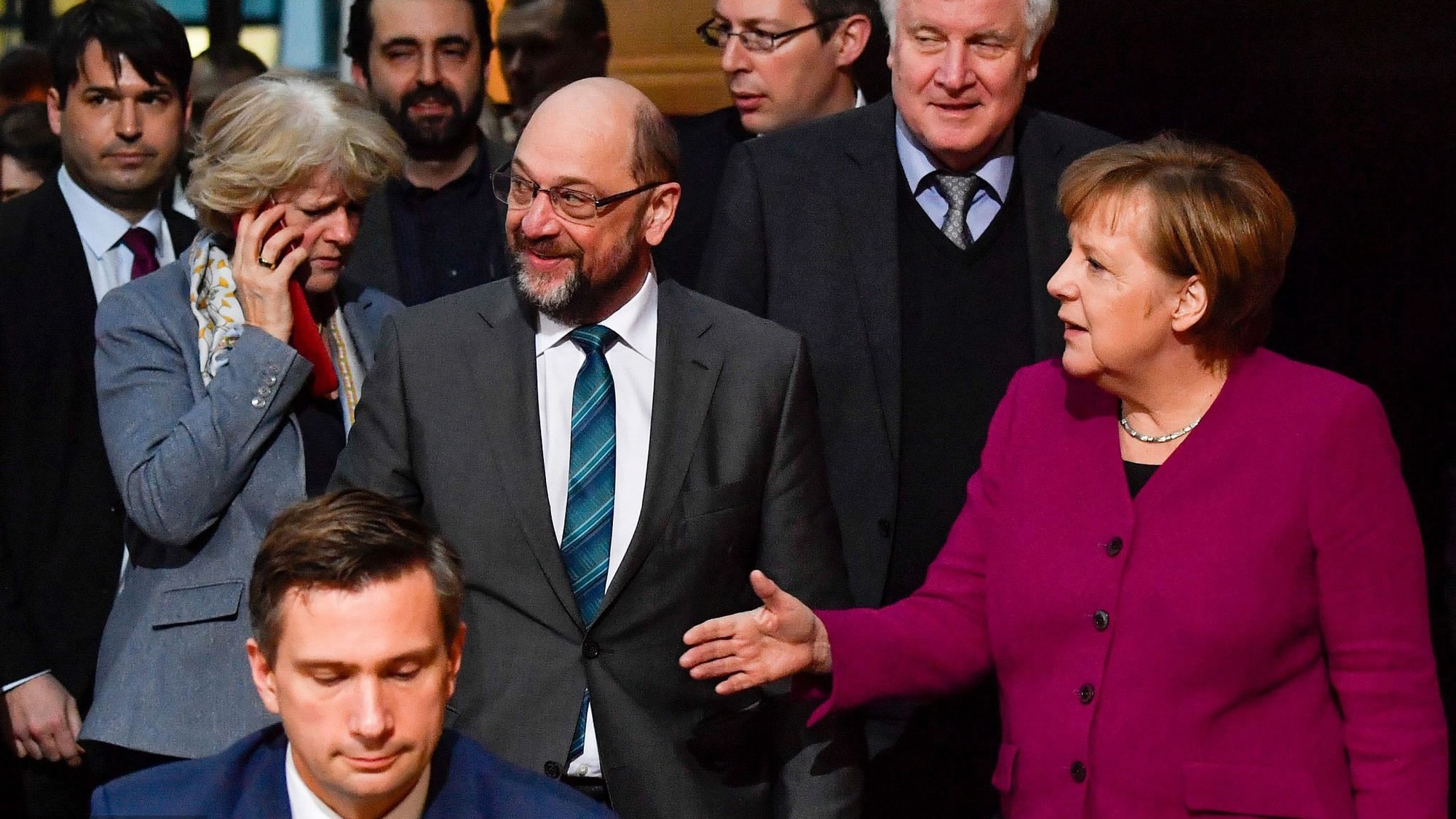 Bà Merkel nhượng bộ lớn, "Đại liên minh" Đức tái xuất