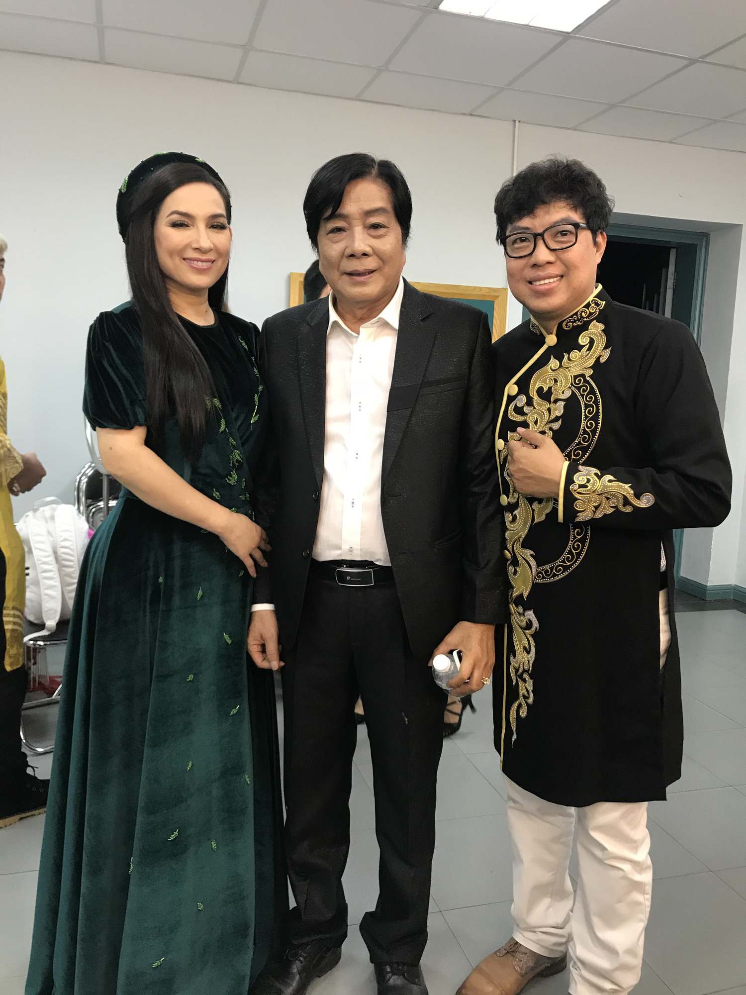 Nghệ sĩ hải ngoại m&ecirc; đ&oacute;n Tết qu&ecirc; nh&agrave; - Ảnh 4.