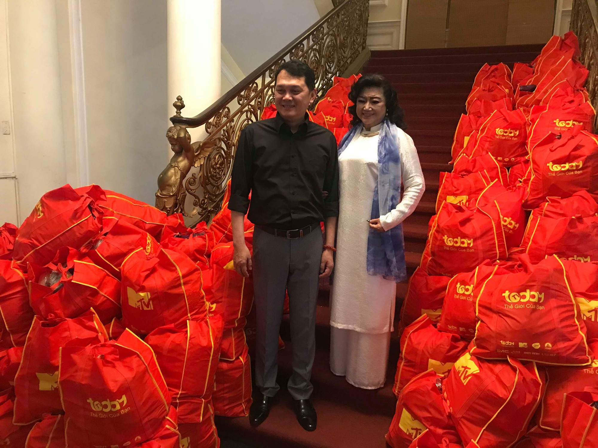 NSND Lý Huỳnh rơi nước mắt gặp lại người xưa - Ảnh 4.