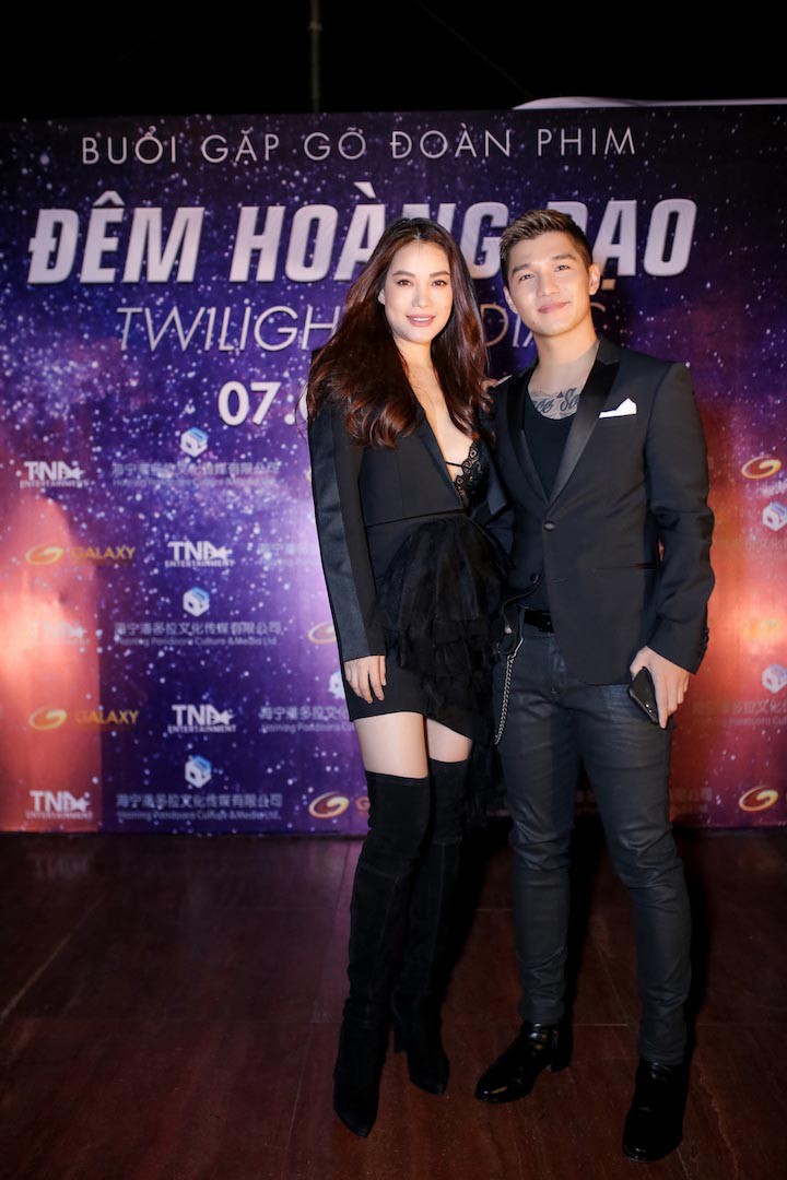 Trương Ngọc &Aacute;nh sexy ra mắt phim mới - Ảnh 2.