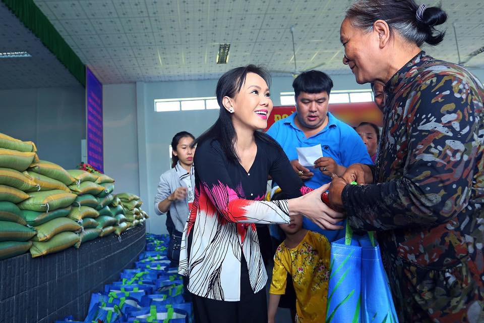 NSND Lý Huỳnh rơi nước mắt gặp lại người xưa - Ảnh 9.