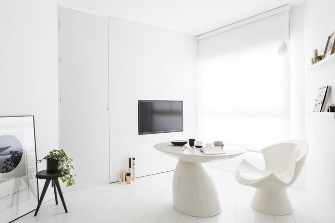 Căn hộ 42m² rộng thênh thang nhờ màu trắng tinh khôi - Ảnh 2.