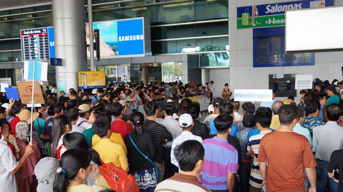 Đừng làm tắc sân bay