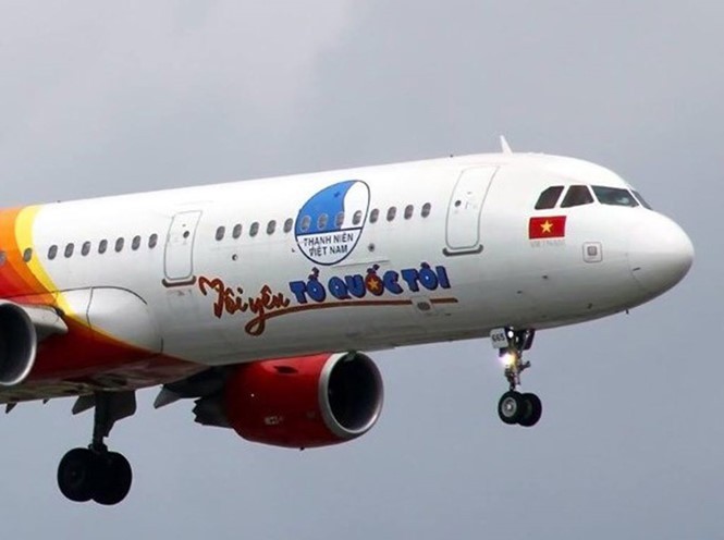 Máy bay "Tôi yêu Tổ quốc tôi" của Vietjet đưa sinh viên, công nhân về quê ăn Tết