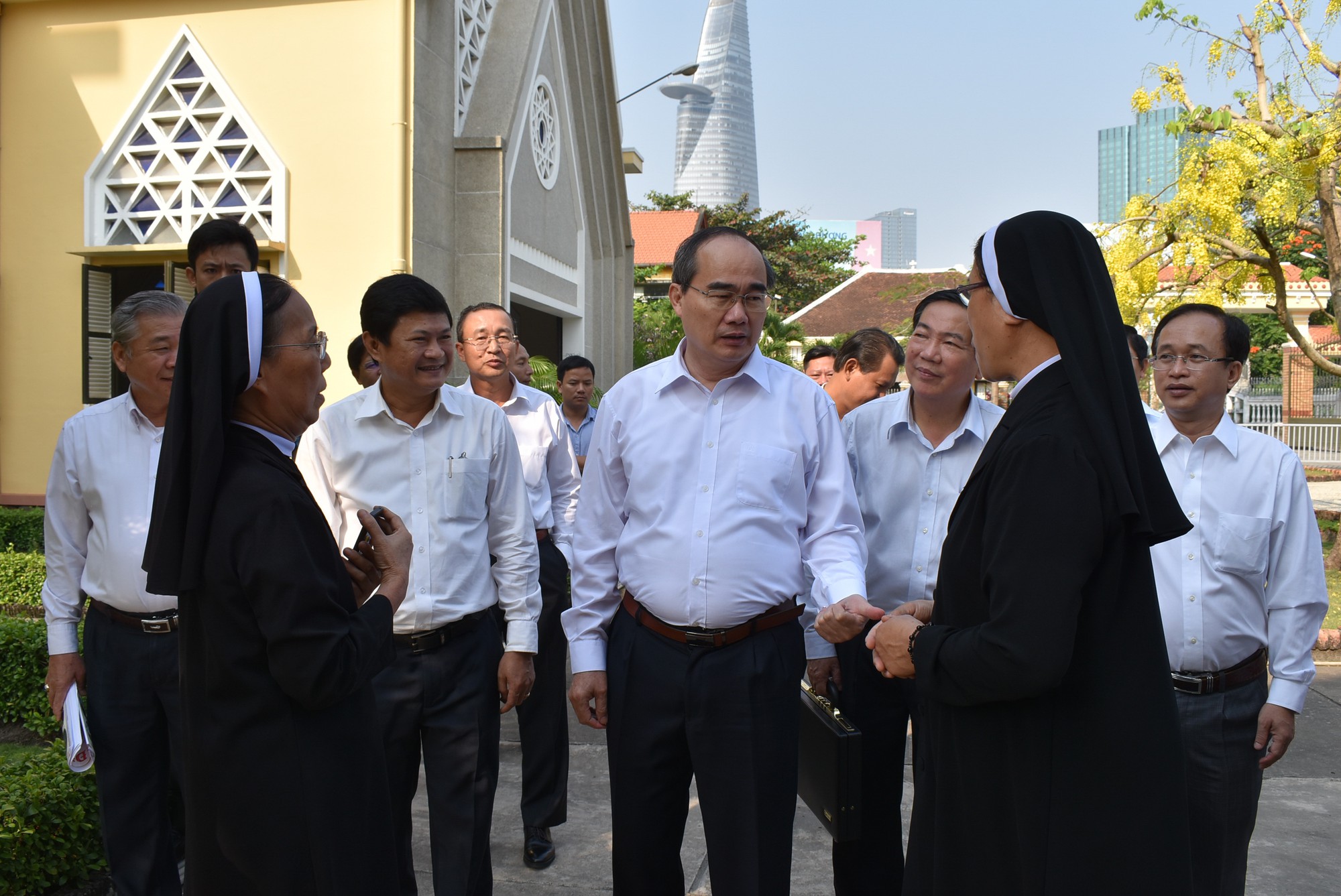Lãnh đạo TP HCM chúc Tết Dòng Mến Thánh giá Thủ Thiêm