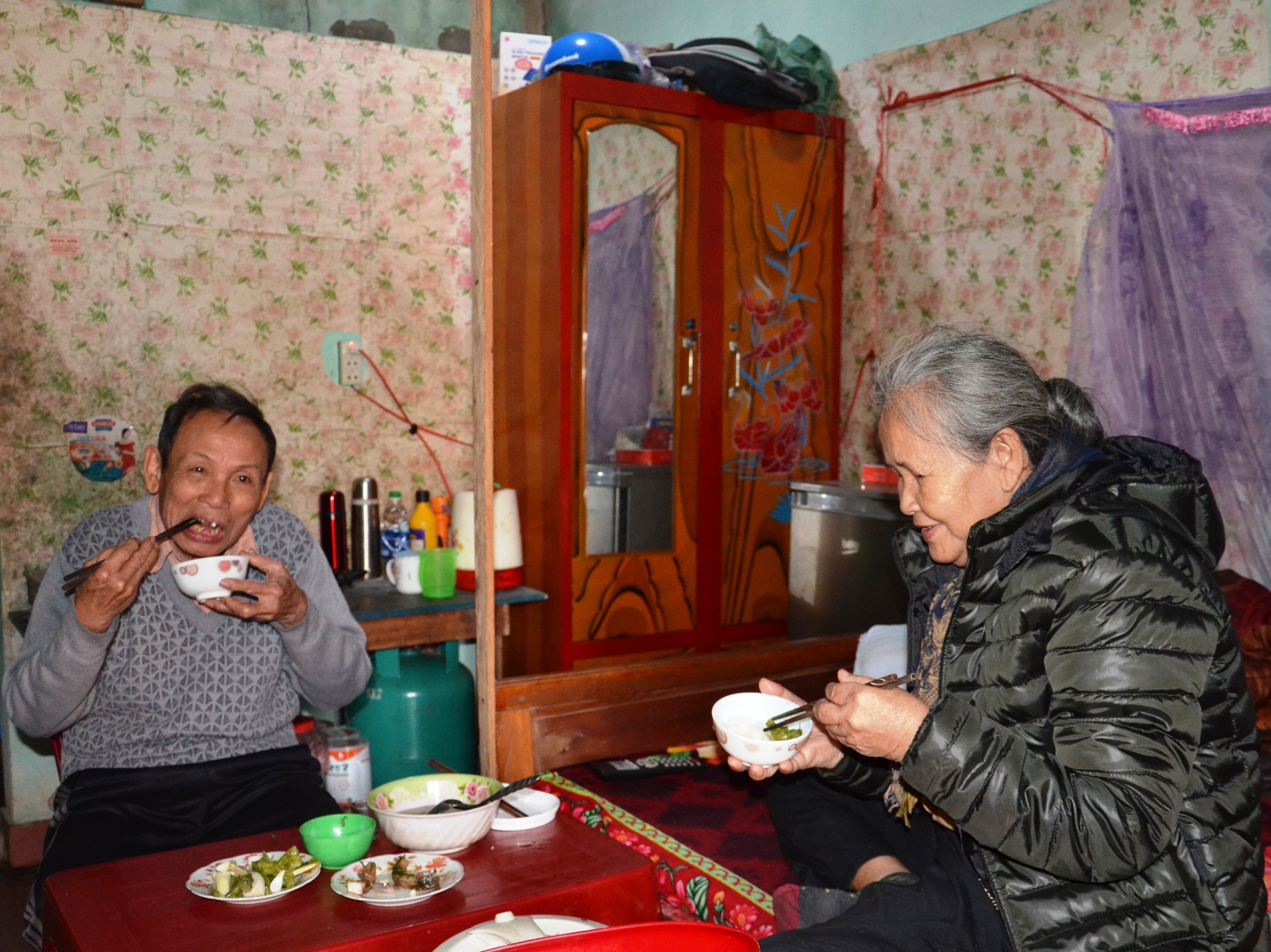 Quặn l&ograve;ng x&oacute;m &ldquo;Lương Sơn Bạc&rdquo; ng&agrave;y gi&aacute;p Tết - Ảnh 4.