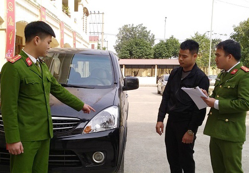 Tông chết người đi bộ ở Ninh Bình, lái ô tô bỏ trốn về Hà Tĩnh