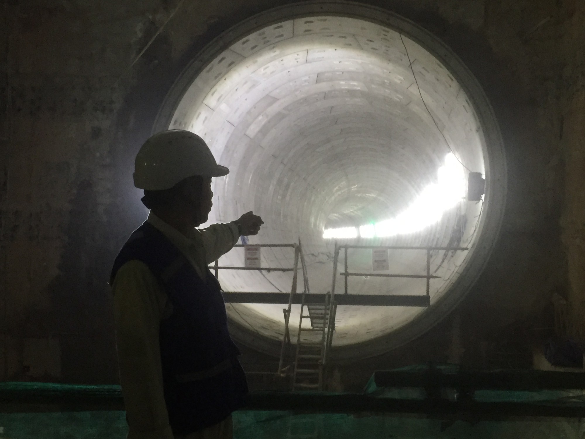 Ăn tết với c&ocirc;ng nh&acirc;n thi c&ocirc;ng metro số 1 - Ảnh 5.