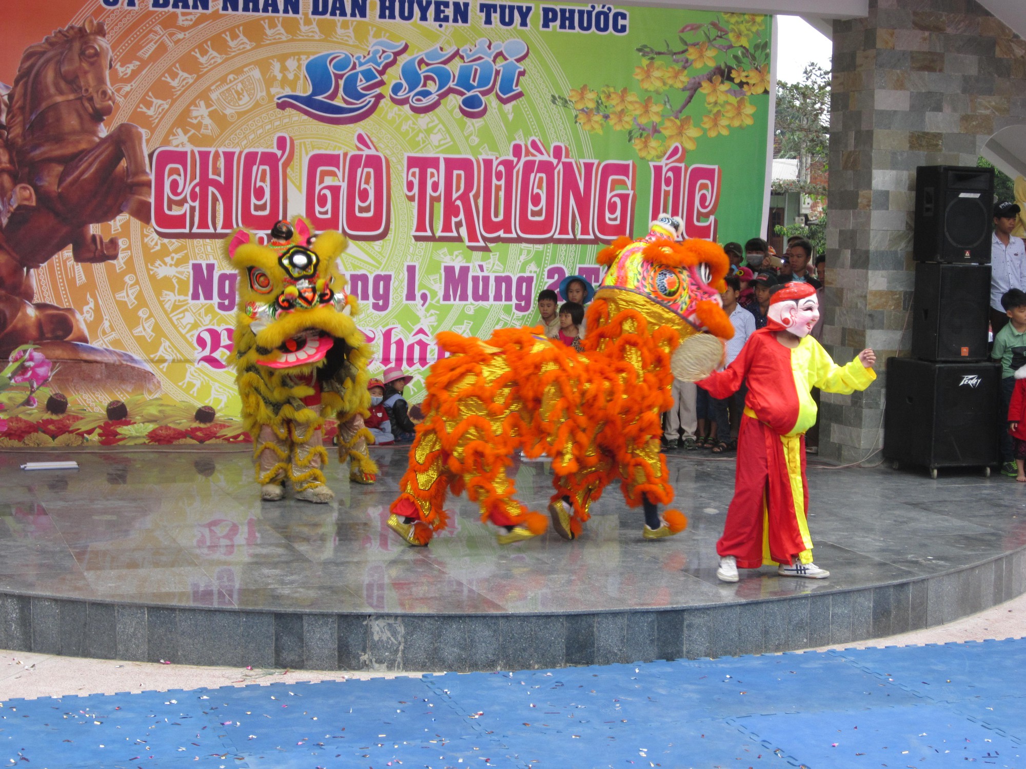 Độc đ&aacute;o phi&ecirc;n chợ G&ograve; đầu năm - Ảnh 4.