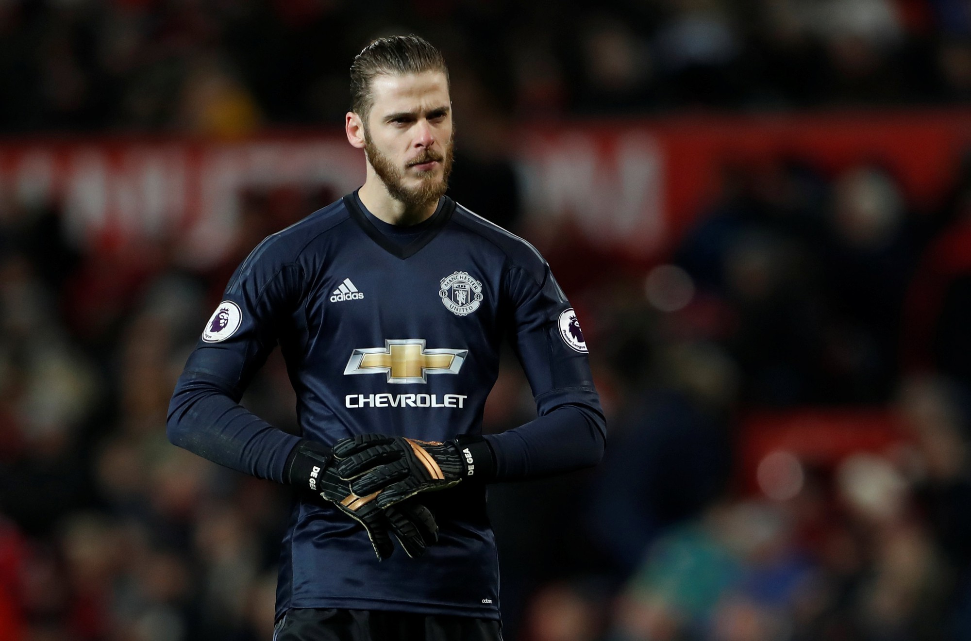 HLV Mourinho kêu gọi M.U giữ De Gea thêm 10 năm