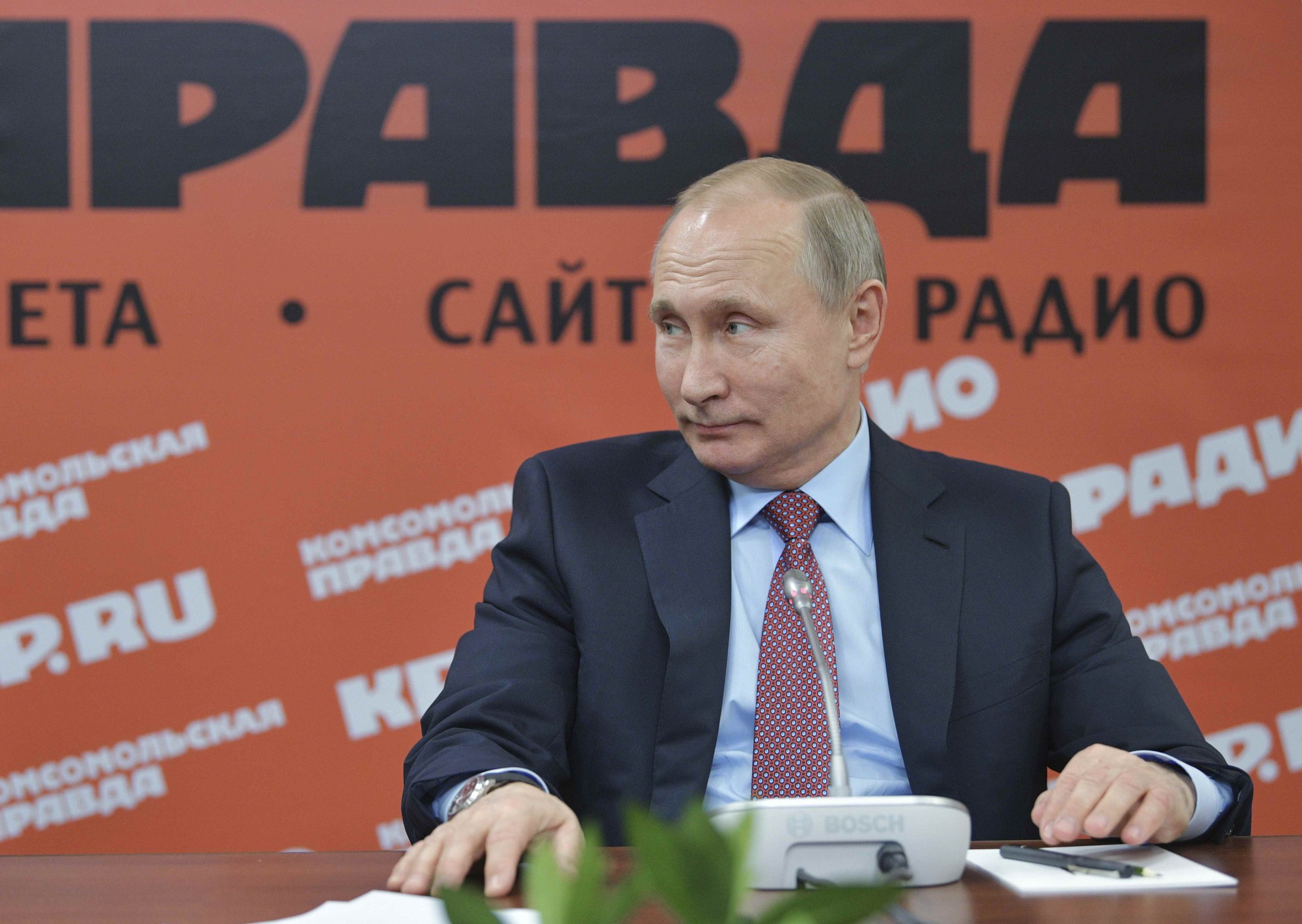 Tổng thống Putin bất ngờ khen ông Kim Jong-un "cao tay"
