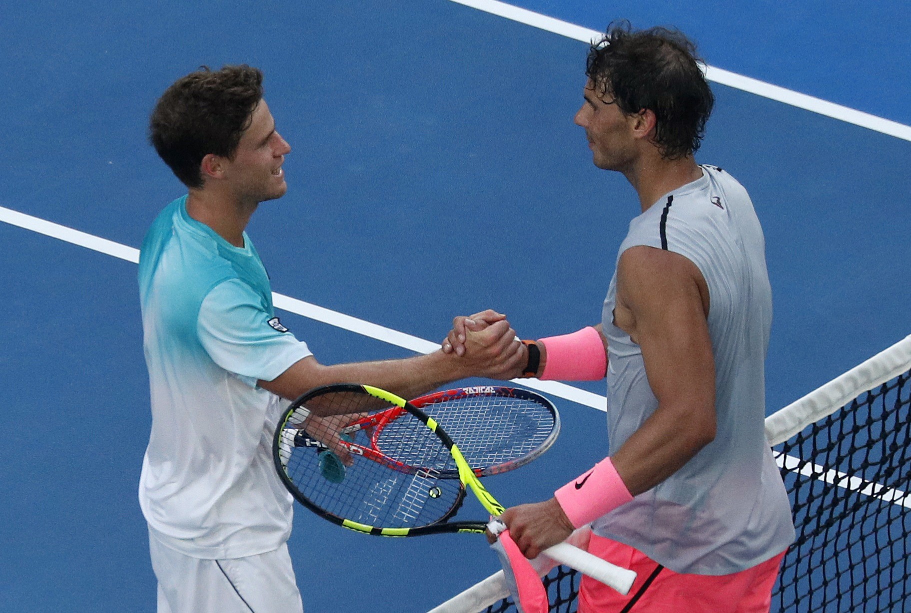 Nadal ch&iacute;nh thức gi&agrave;nh v&eacute; v&agrave;o tứ kết, Djokovic v&agrave; Federer vẫn b&aacute;m đuổi - Ảnh 3.
