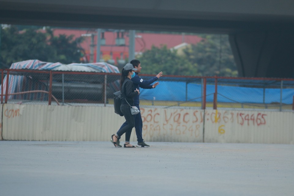 Ng&agrave;y đầu người đi bộ sai luật c&oacute; thể bị phạt t&ugrave; đến 15 năm - Ảnh 8.