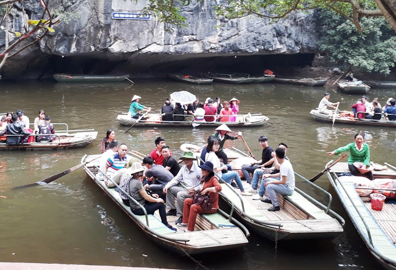 Cận cảnh c&ocirc;ng tr&igrave;nh khủng kh&ocirc;ng ph&eacute;p trong v&ugrave;ng l&otilde;i di sản thế giới Tr&agrave;ng An - Ảnh 17.