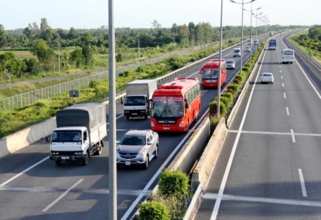 Những lỗi nào lái xe hay mắc phải trên đường cao tốc? - Ảnh 7.