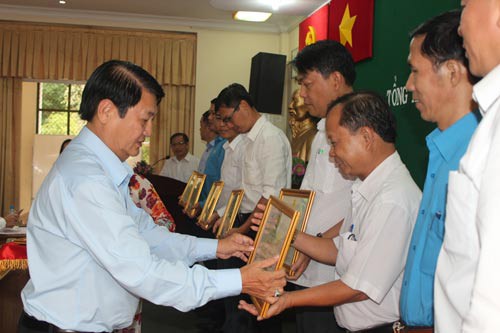 Hơn 500.000 CNVC-LĐ được chăm lo - Ảnh 1.