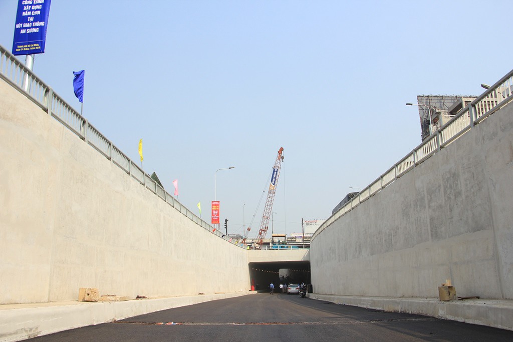 Cận cảnh hầm chui 3 tầng sắp đưa vào sử dụng ở TP HCM