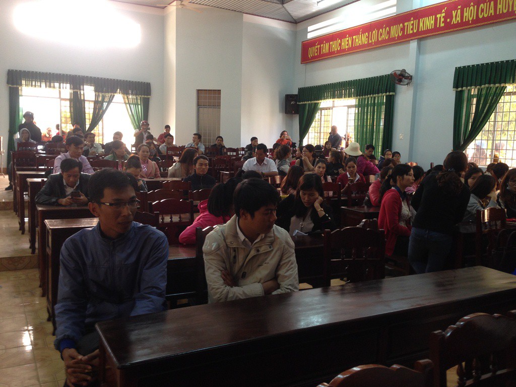 Vụ giáo viên bị mất việc ở Đắk Lắk: Một hiệu trưởng bị tố nhận tiền chạy việc