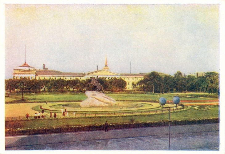 Ảnh đẹp thành phố Leningrad của Liên Xô năm 1952 - Ảnh 8.