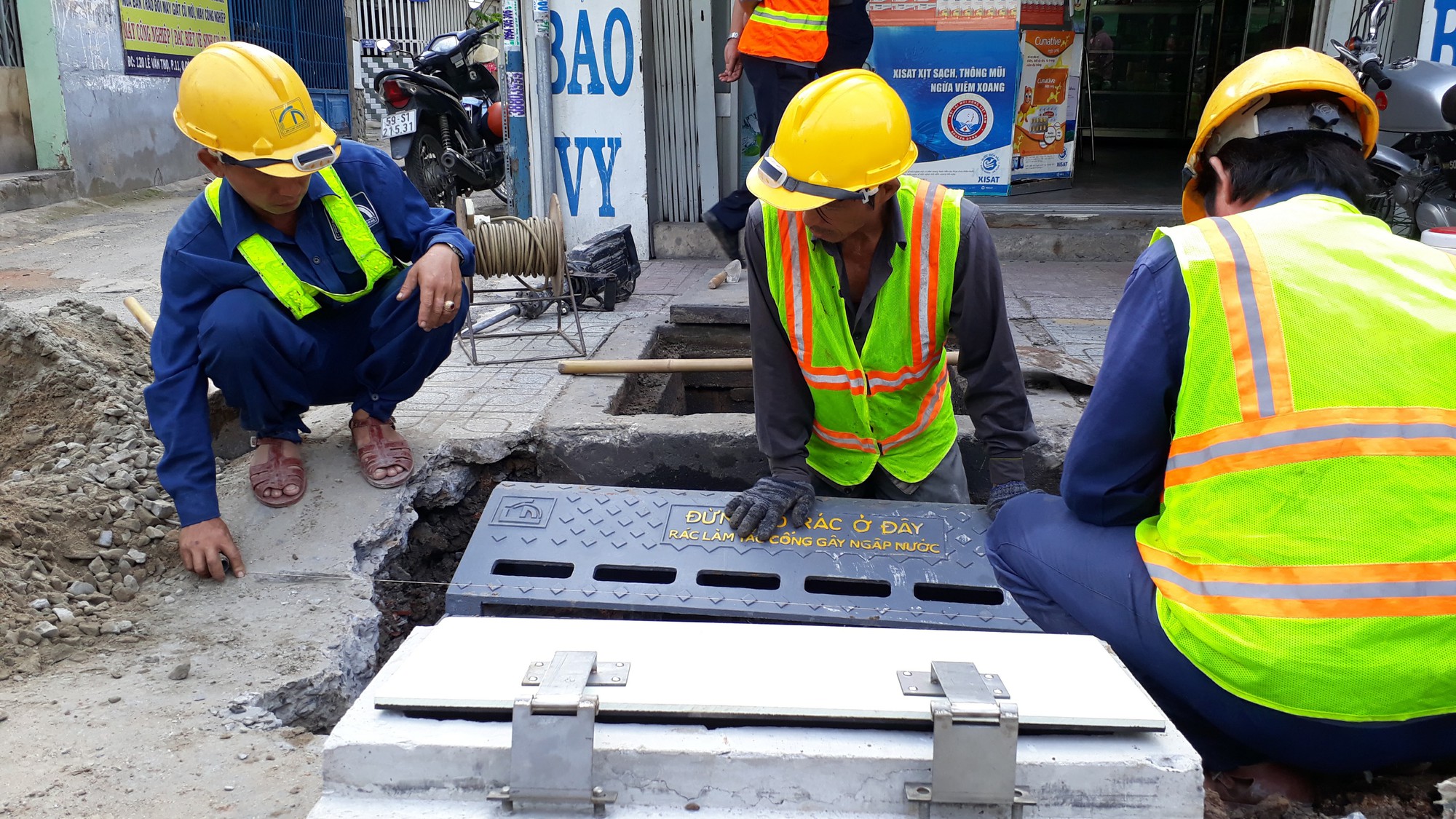 Đề xuất thay gần 17.000 hố ga ngăn mùi hôi