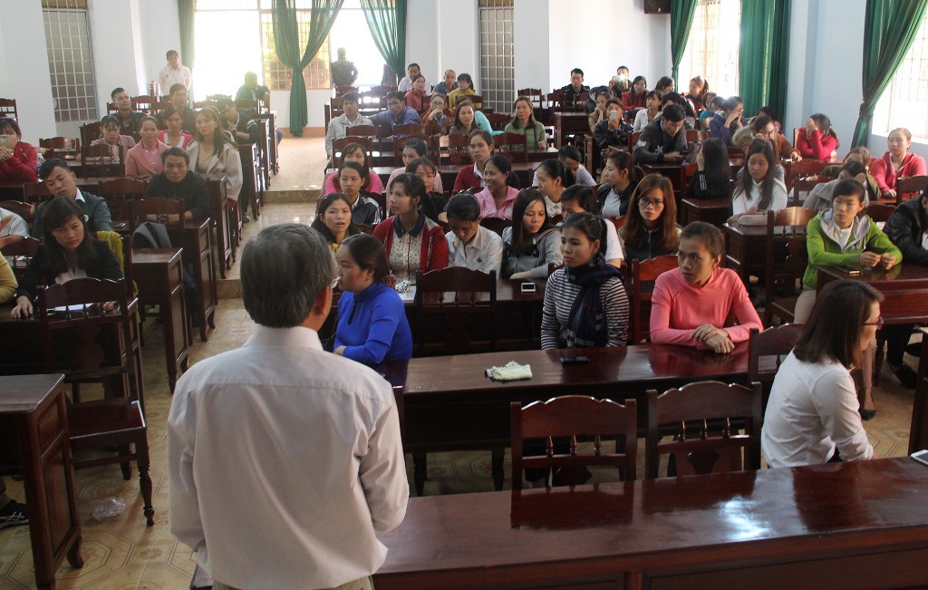 Công an vào cuộc việc giáo viên nói phải "chung chi" mới được ký hợp đồng