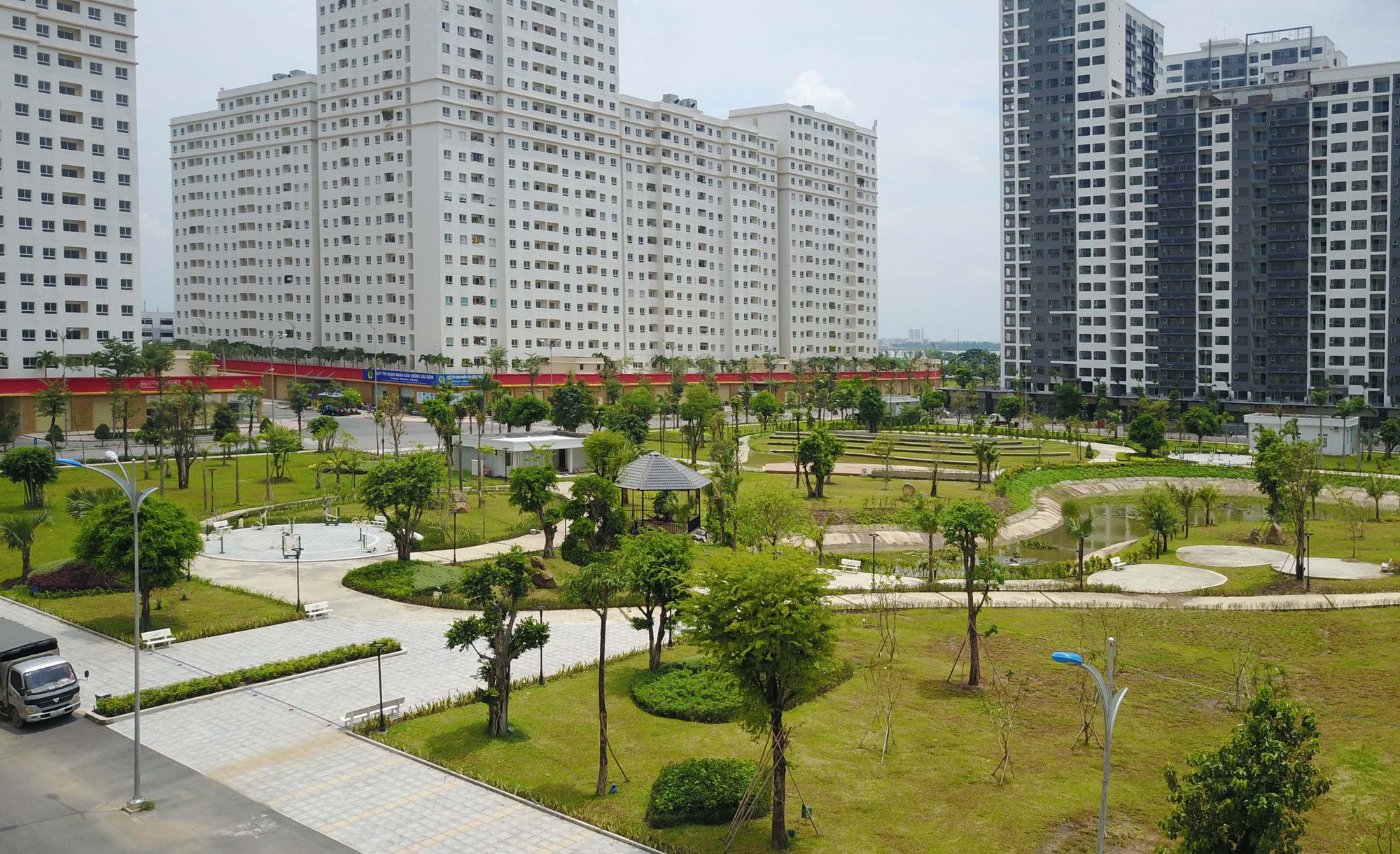 Toàn cảnh khu tái định cư vắng bóng người ở Thủ Thiêm - Ảnh 7.