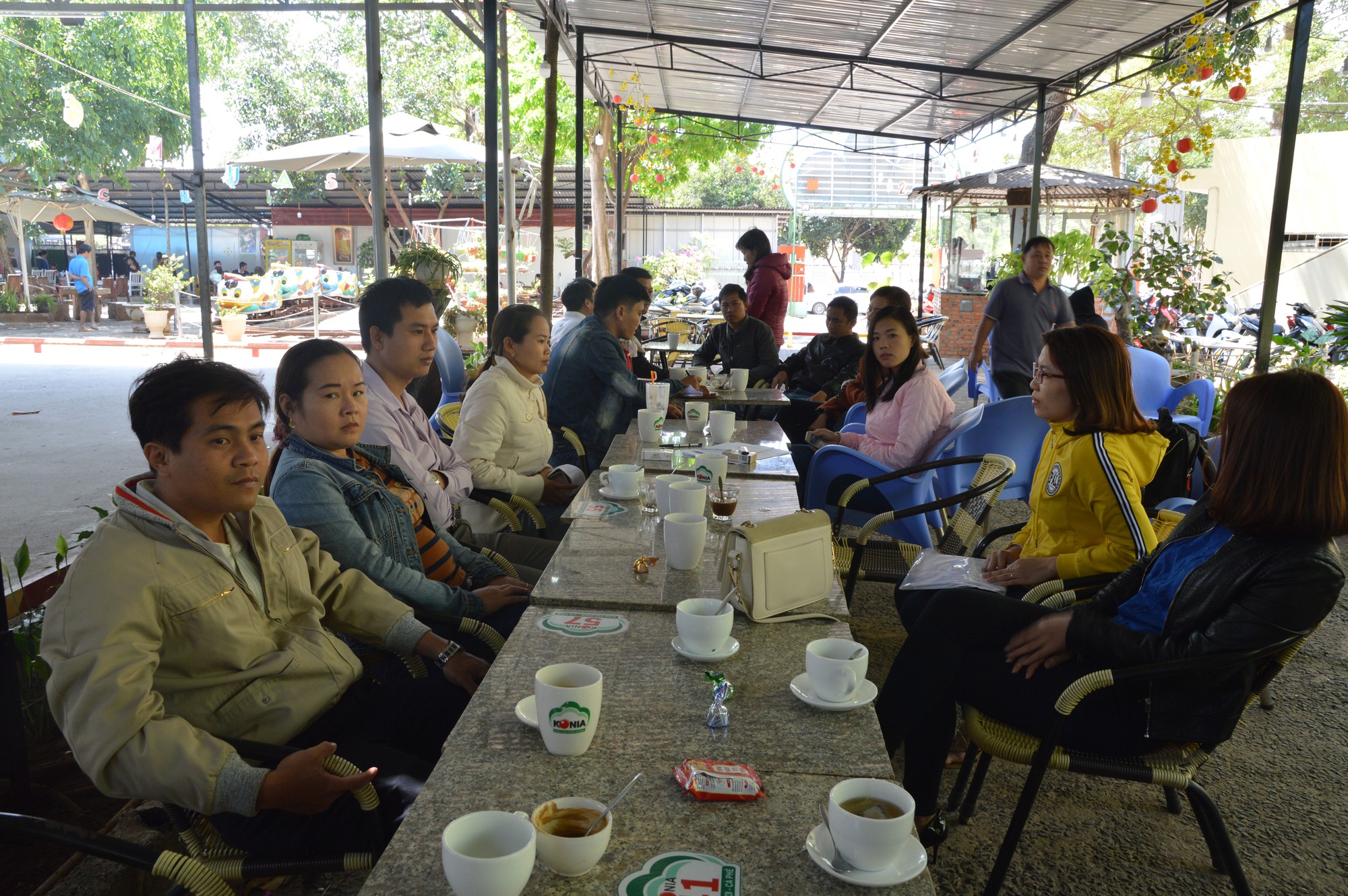 Mất tiền chạy rồi mất lu&ocirc;n chỗ dạy! - Ảnh 1.
