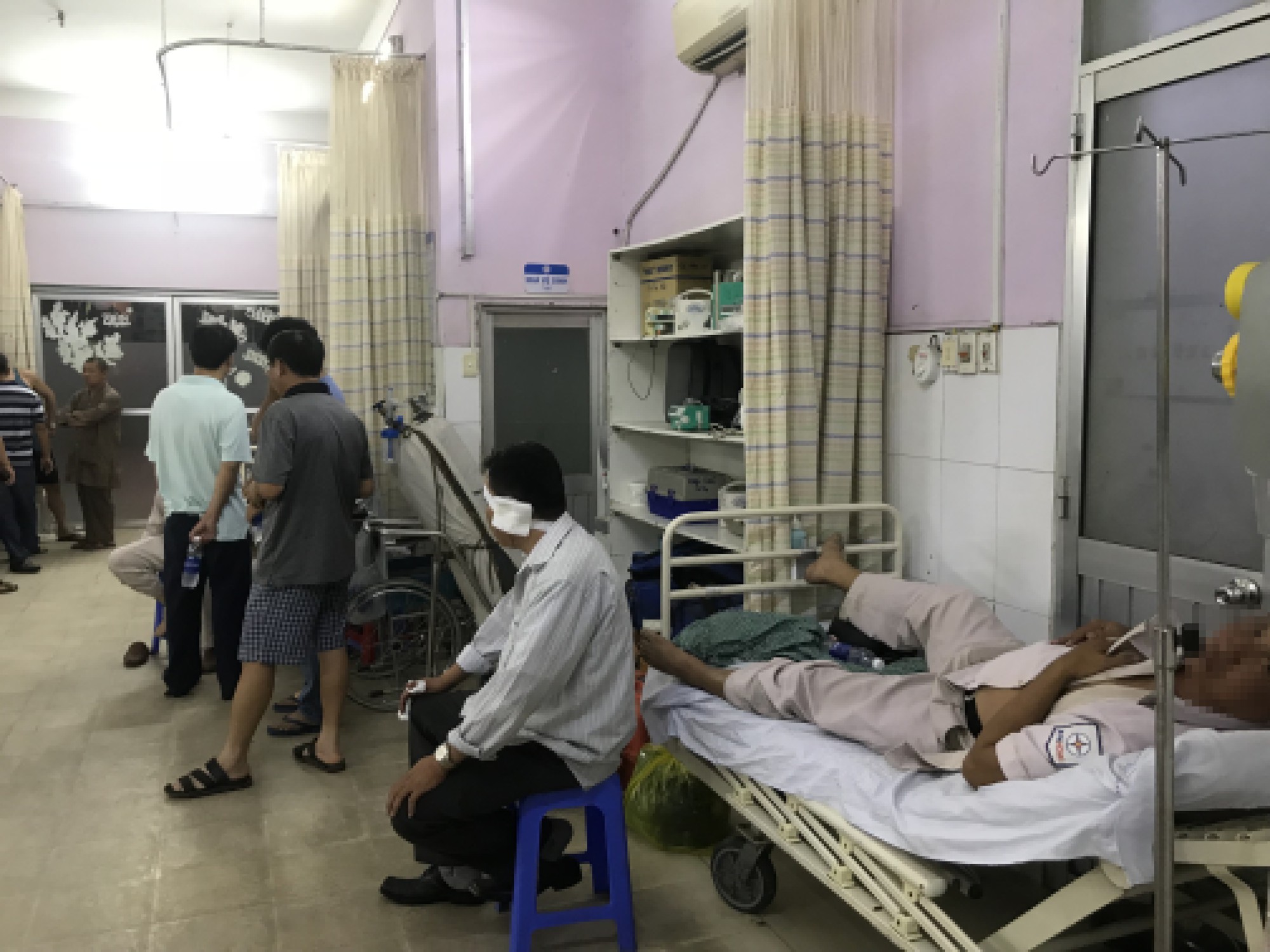 Điện lực cắt điện nhà người chém 4 nhân viên của mình