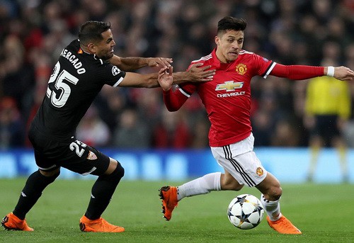 Sevilla xuất thần, quật ng&atilde; Man United tại Old Trafford - Ảnh 3.