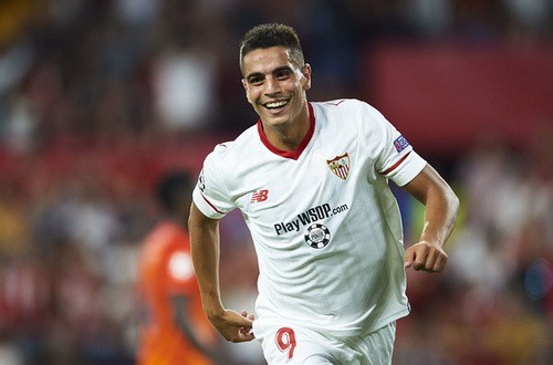 Ch&agrave;ng l&ugrave;n Ben Yedder k&eacute;o sập ph&aacute;o đ&agrave;i Old Trafford - Ảnh 2.