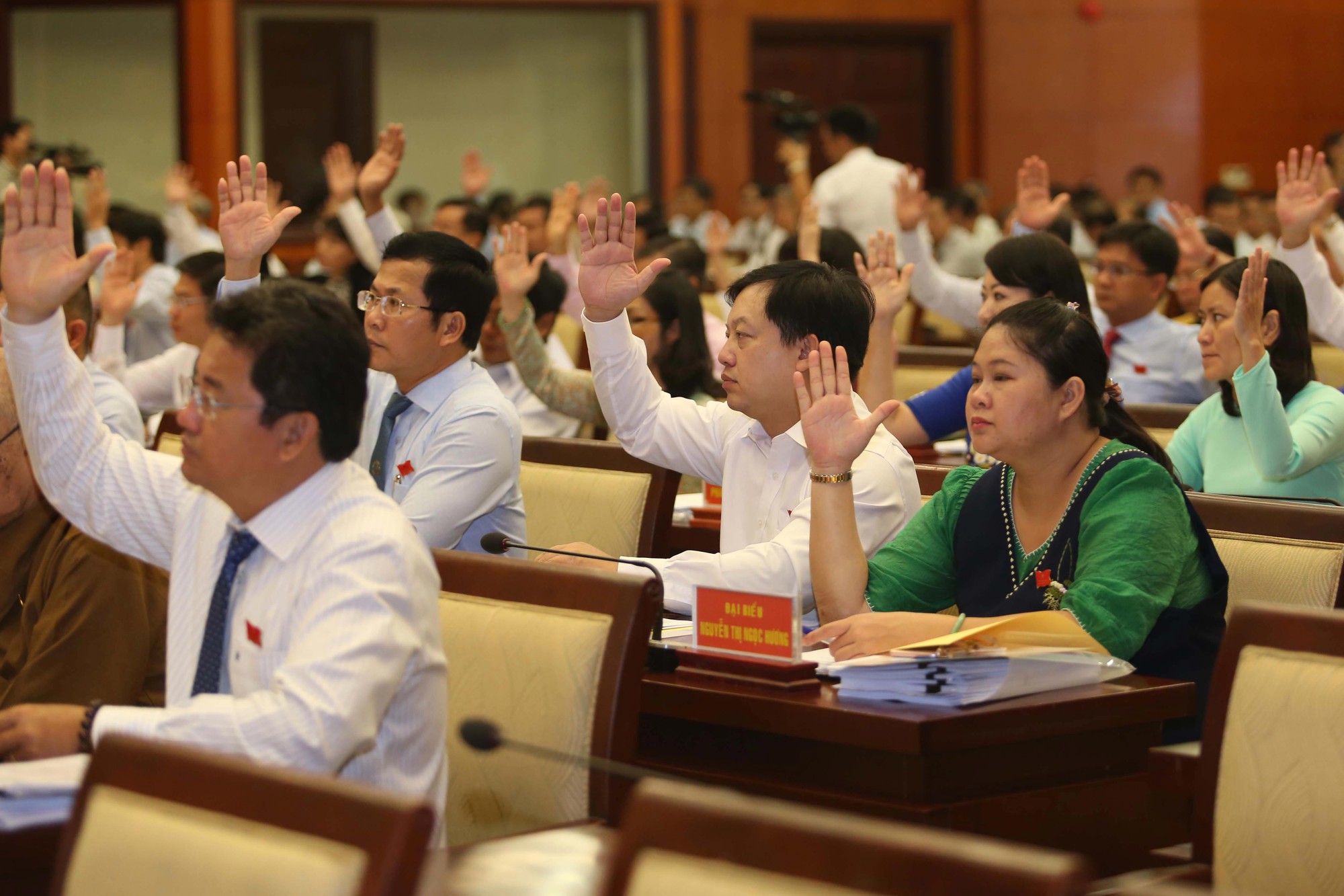Cơ chế đặc thù "nóng" nghị trường