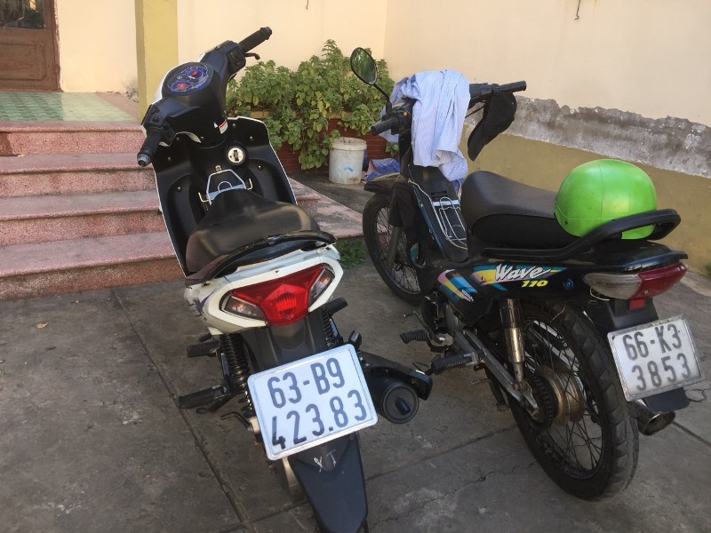 "Đá nóng” xe máy, đụng... đặc nhiệm