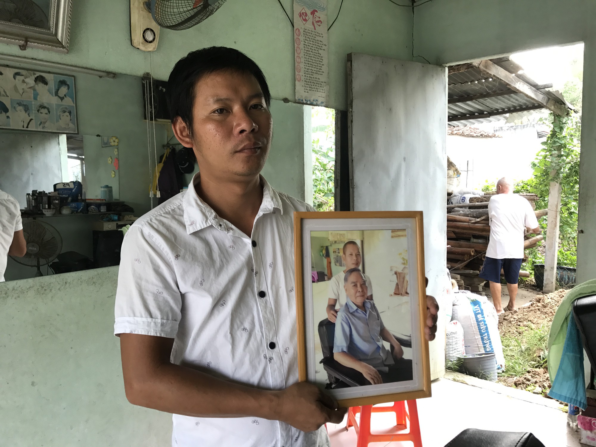 Nấc nghẹn trong lễ viếng nguyên Thủ tướng Phan Văn Khải - Ảnh 3.