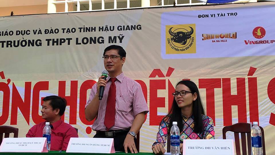 Đưa trường học đến th&iacute; sinh tại Hậu Giang: Chọn ng&agrave;nh m&agrave; cứ lo thất nghiệp! - Ảnh 19.