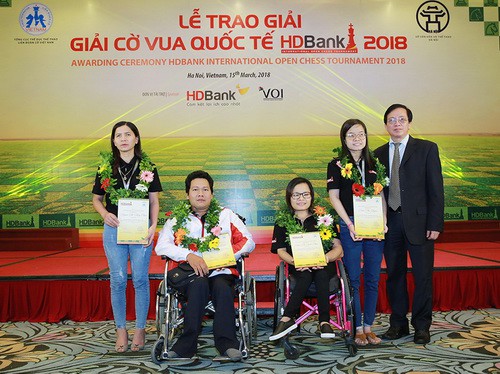 Nghị lực của những kỳ thủ đặc biệt tại giải HDBank 2018