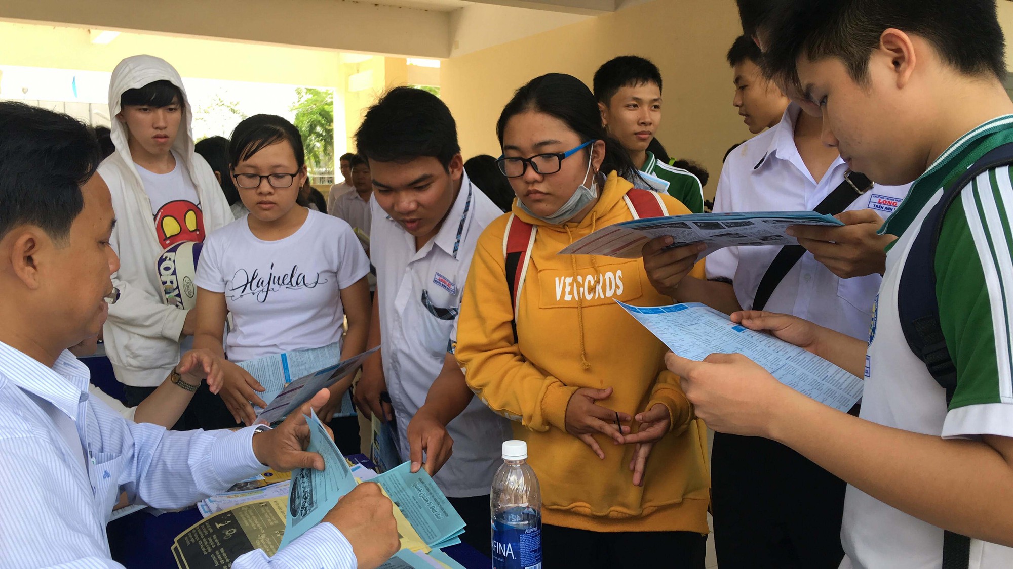 Chưa chọn được ngành đã lo… thất nghiệp - Ảnh 1.
