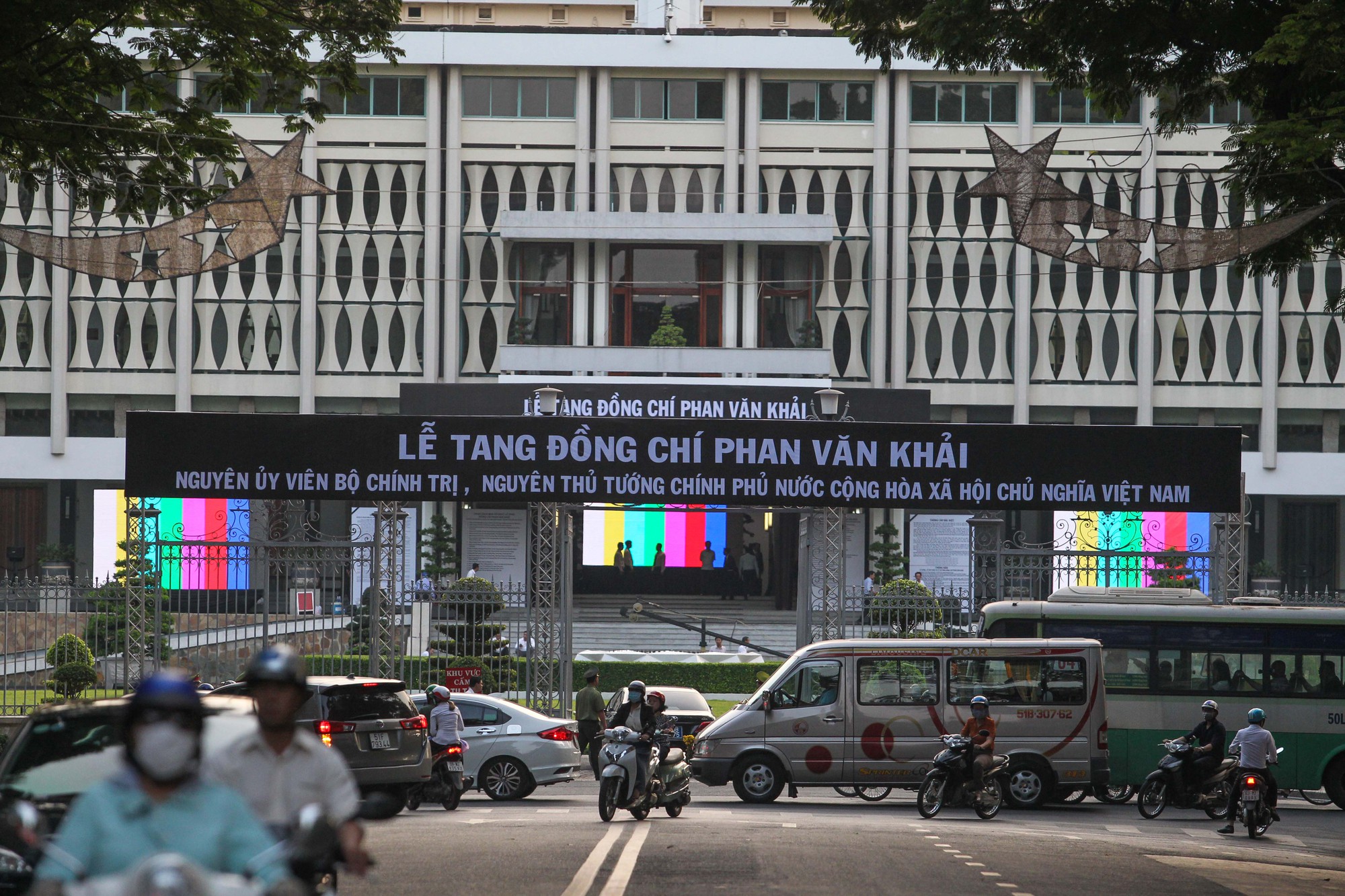Hội trường Thống Nhất trước giờ đón linh cữu cố Thủ tướng Phan Văn Khải