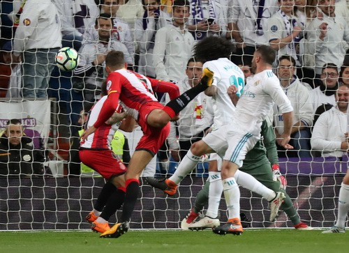 Đại tiệc b&agrave;n thắng ở Bernabeu, Ronaldo v&ugrave;i dập Girona - Ảnh 3.