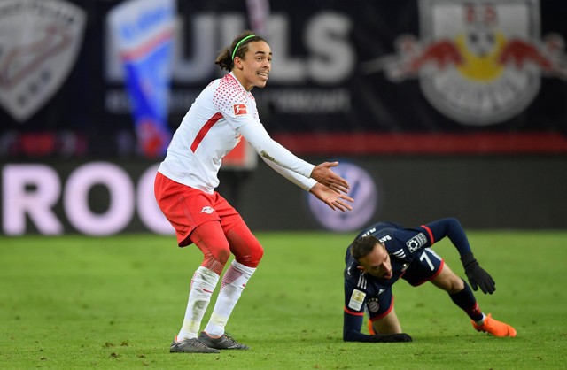 Vừa được ví như thần, Bayern của Heynckes đã thua sốc