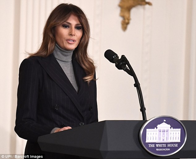 Ẩn số về thẻ "thị thực thiên tài" của bà Melania