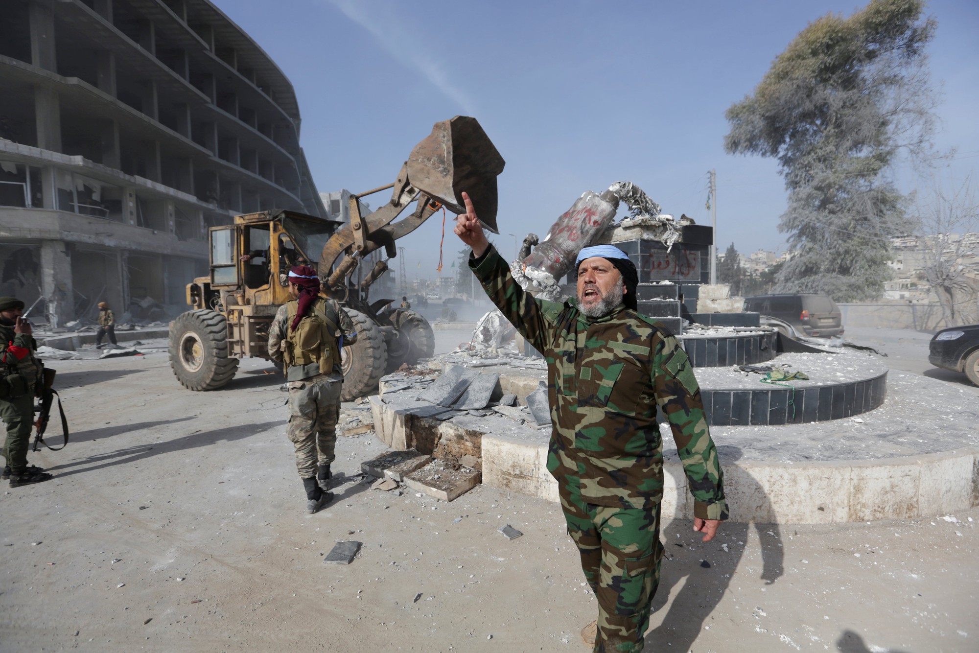 Syria: Thổ Nhĩ Kỳ đánh Afrin, IS ngóc đầu
